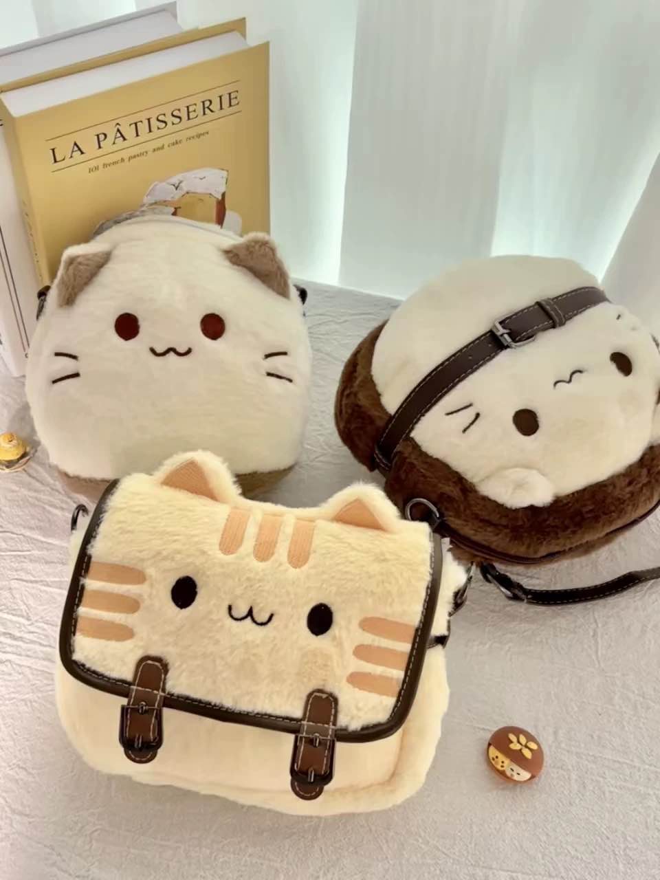 Stylish Furry Cat Bag - Together